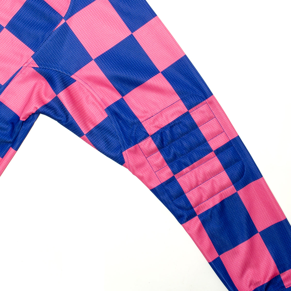 Nike SB - Club Goalie Jersey
Style # II4367-480
Color : Game Royal / Pinksicle / Hydrogen Blue