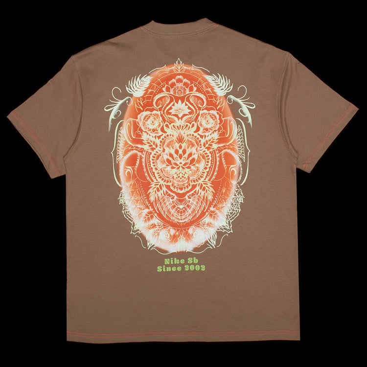 Nike SB - Som Yum T-Shirt
Style # IH1478-258
Color : Dark Driftwood