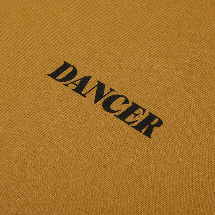 Dancer - Italic T-Shirt
Color : Golden Brown