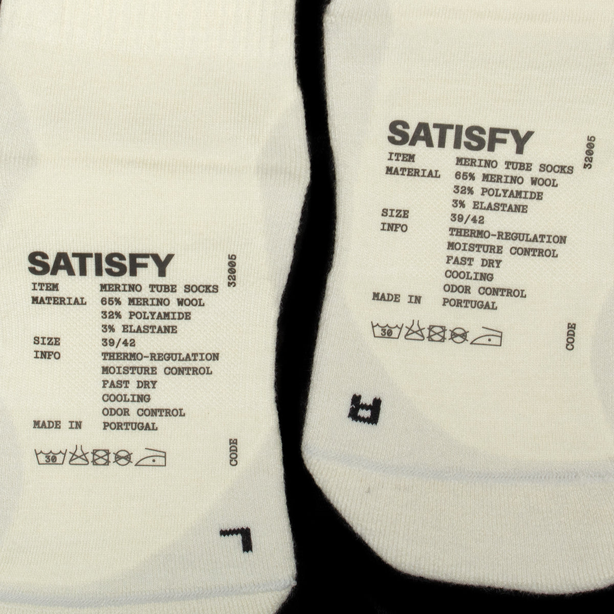 Satisfy - Merino Nylon Tube Sock
Color : Off White