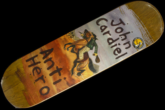Anti Hero - Old West Deck
Sizes : 8.62"
Length : 32.3"
Wheelbase : 14.6"
John Cardiel pro model