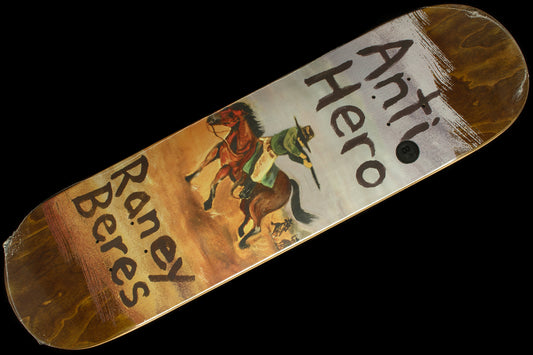 Anti Hero - Old West Deck
Sizes : 8.4"
Length : 32"
Wheelbase : 14.25"
Raney Beres pro model
