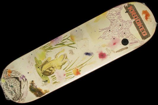Krooked - Guest Artist Deck
Sizes : 8.5"
Length : 31.8"
Wheelbase : 14.25"
Kevin Emerson guest artist deck