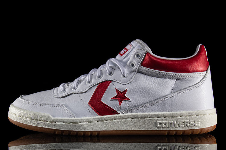 Converse - Fastbreak Pro Mid
Style # A11938C
Color : White / Red / Egret