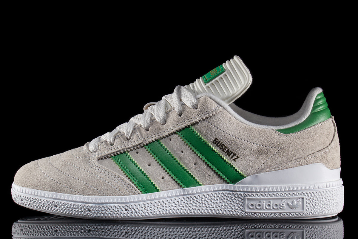 Adidas - Busenitz
Style # JH8133
Color : Crystal White / Gold