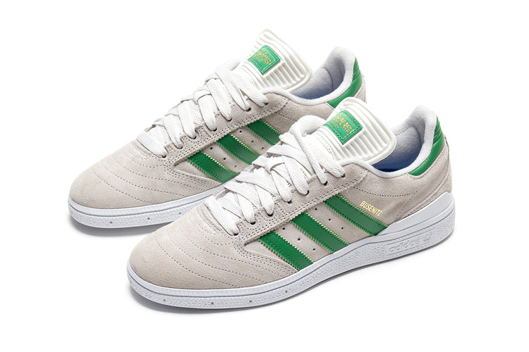 Adidas - Busenitz
Style # JH8133
Color : Crystal White / Gold