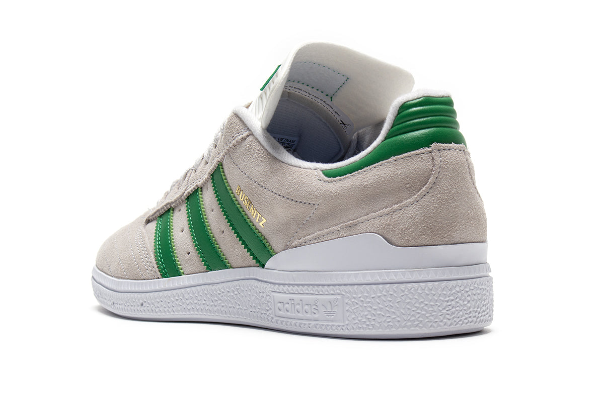 Adidas - Busenitz
Style # JH8133
Color : Crystal White / Gold