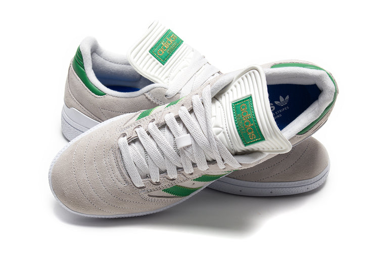 Adidas - Busenitz
Style # JH8133
Color : Crystal White / Gold