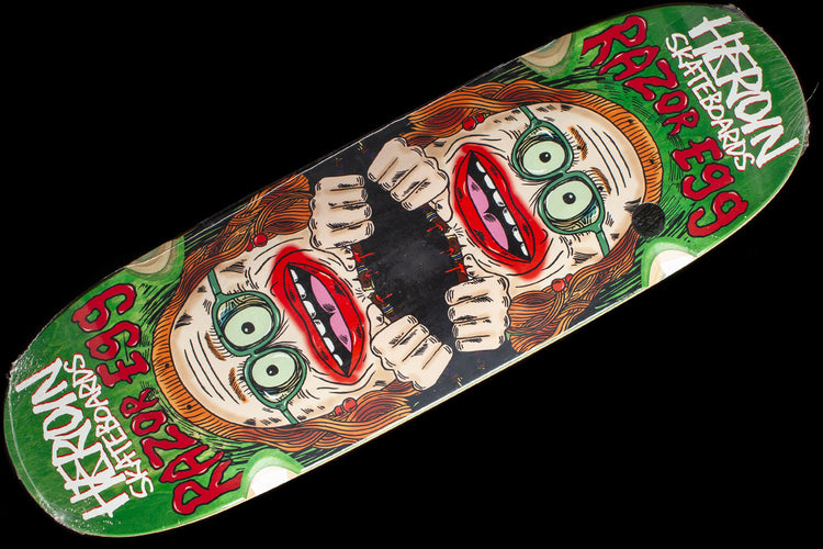 Heroin - Auntie Razoregg Deck
Color : Green