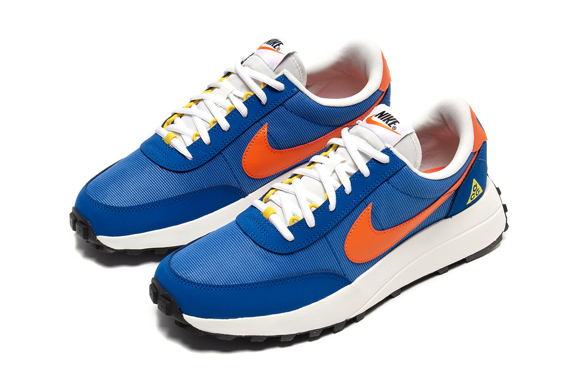 Nike - ACG LDV
Style # IF2857-400
Color : Brilliant Blue / Turf Orange / Sail / White