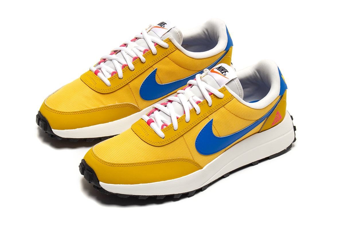 Nike - ACG LDV
Style # IF2857-700
Color : Dark Sulphur / Photo Blue / Sail / White