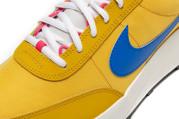 Nike - ACG LDV
Style # IF2857-700
Color : Dark Sulphur / Photo Blue / Sail / White