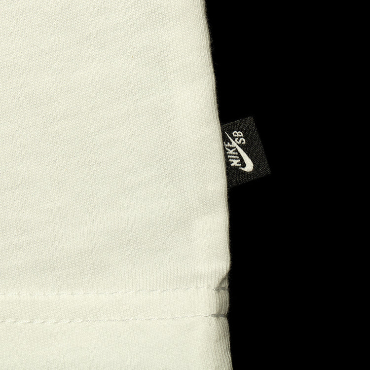 Nike SB - Max90 Dunk Dog T-Shirt
Style # HJ0896-100
Color : White