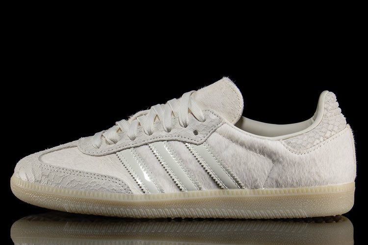 Adidas Originals - Samba OG
Style # IH9148
Color : Off White / Off White / Crystal Linen