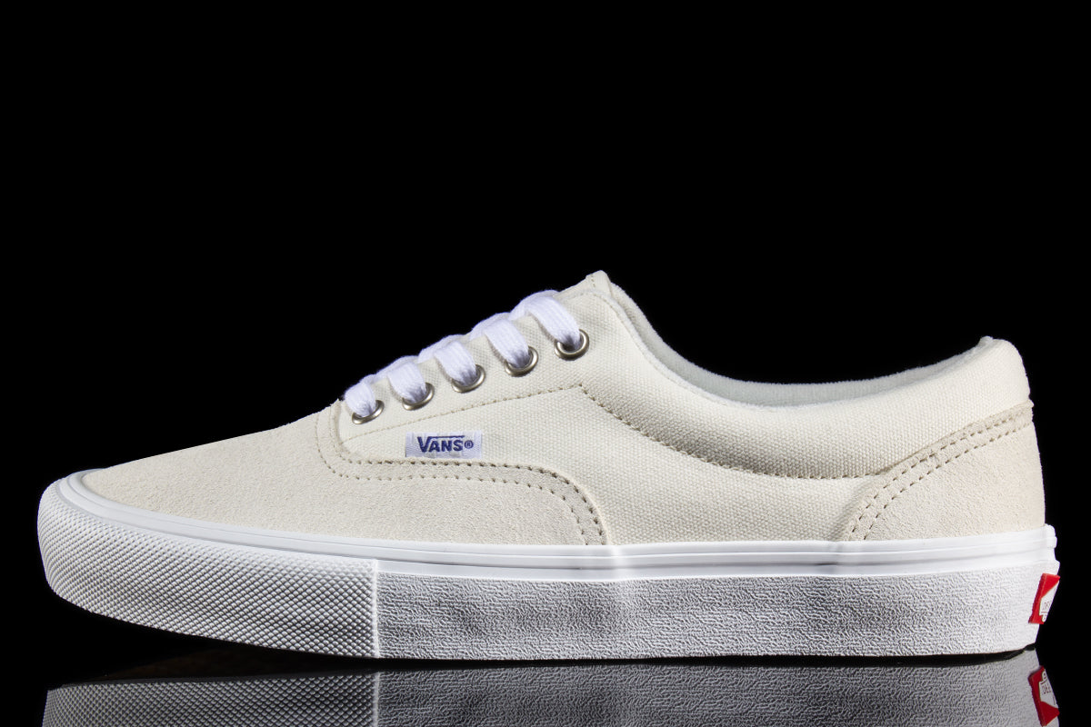 Vans - Skate Era
Style # VN00117JCCZ1
Color : Marshmallow