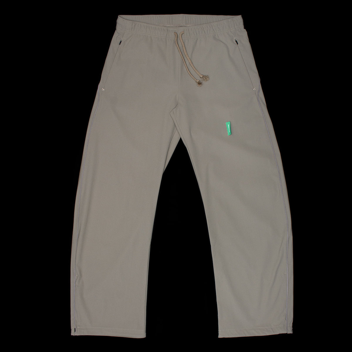 District Vision - Straight Leg Pants
Style # DV0118-A
Color : Stone Grey