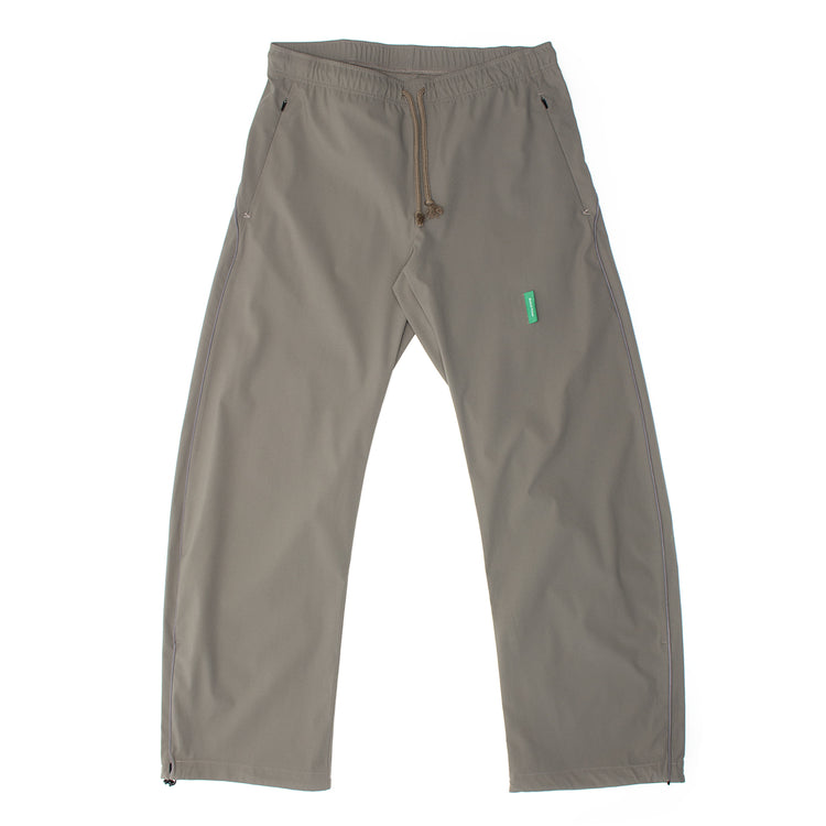 District Vision - Straight Leg Pants
Style # DV0118-A
Color : Stone Grey