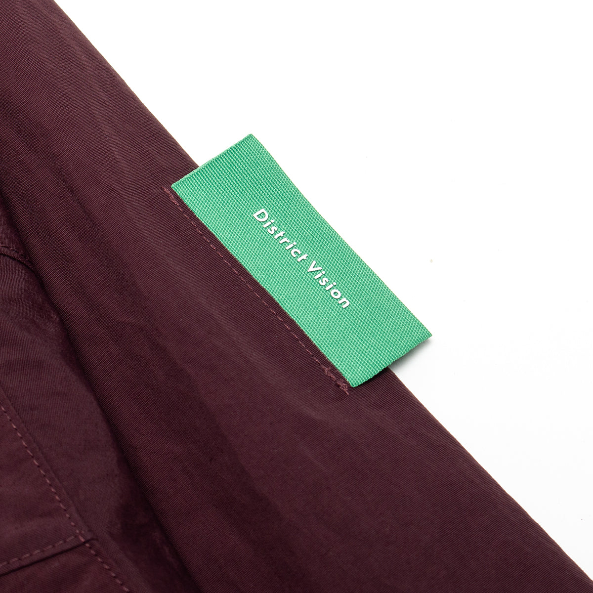 District Vision - Half Zip Nylon Windbreaker
Style # DV0106-A
Color : Blackberry