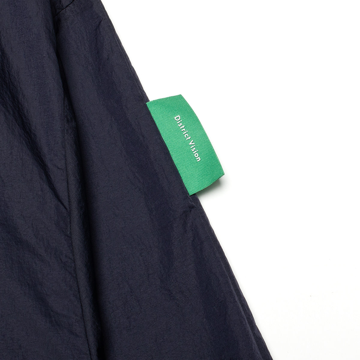 District Vision - Ultralight Nylon Windbreaker
Style # DVW0114-A
Color : Obsidian