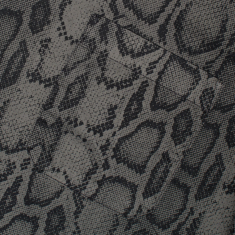 Carhartt WIP - Snake Camo Shirt
Style # I036275-3NH
Color : Snake Camo / Leaf