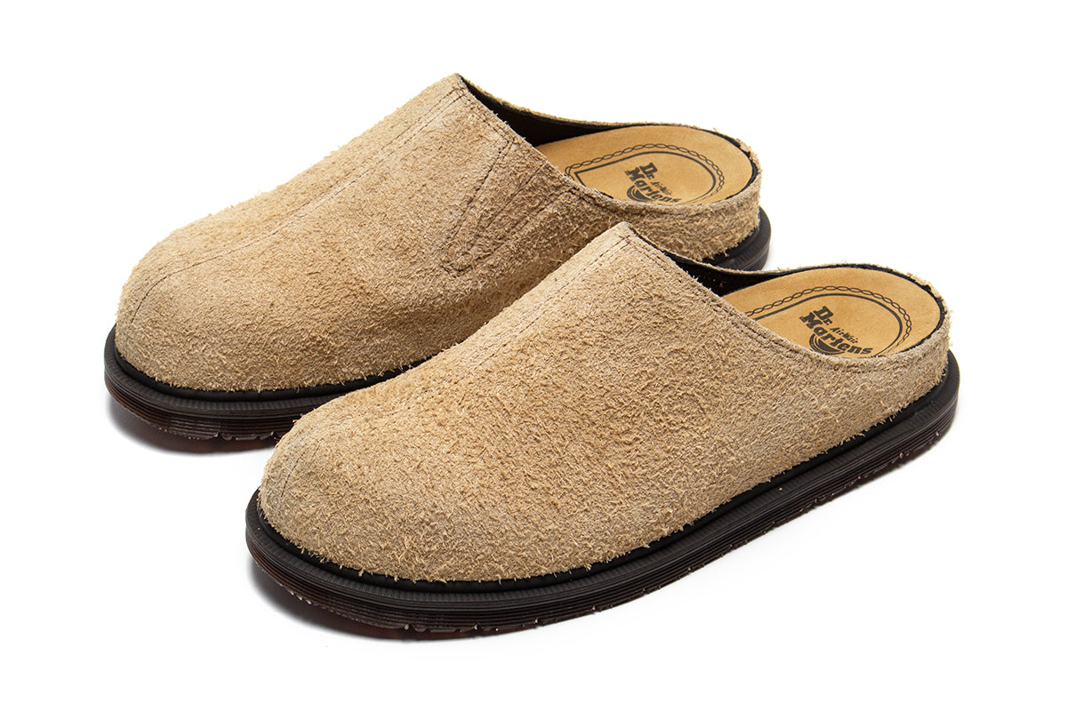 Dr. Martens - San Mule
Style # 42451200
Color : Savannah Tan