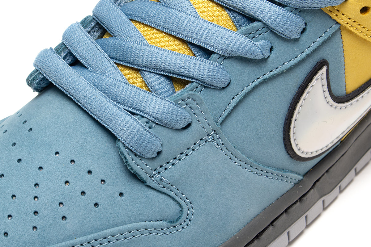Nike SB - Dunk Low Pro
Style # IR1888-700
Color : Lightning / Wolf Grey / Denim Turquoise