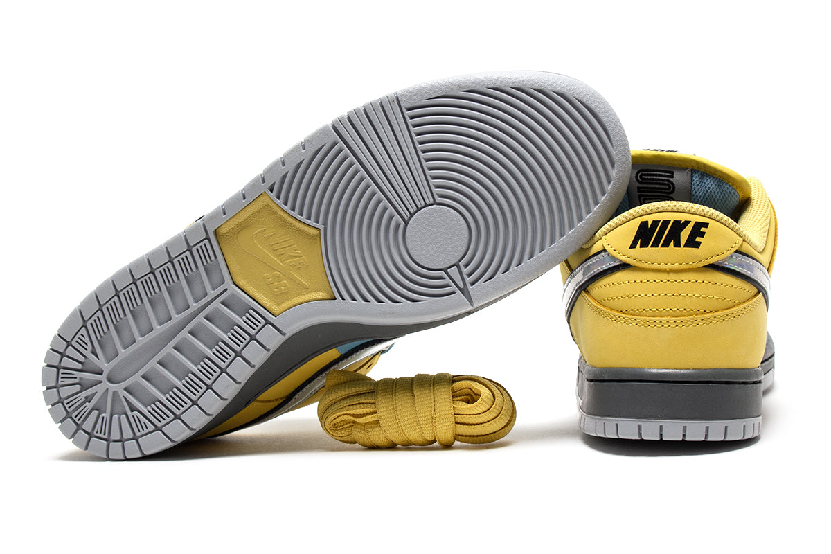 Nike SB - Dunk Low Pro
Style # IR1888-700
Color : Lightning / Wolf Grey / Denim Turquoise