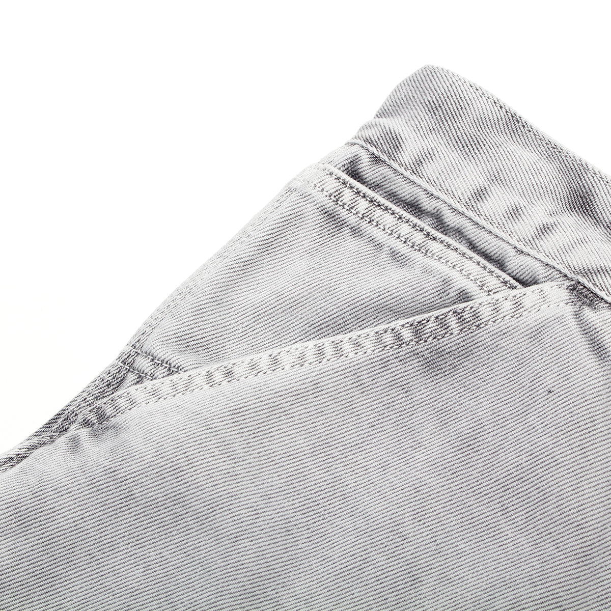 Carhartt WIP - OG Single Knee Short
Style # I036497-895F
Color : Black (Chalk Wash)