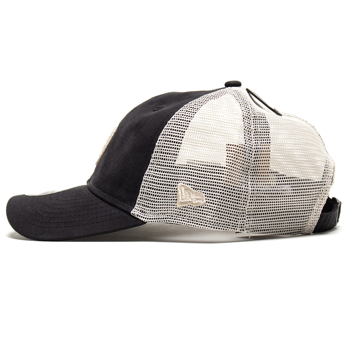 Stussy - 9Twenty SS Link Trucker Hat
Style # 1311197
Color : Night Black