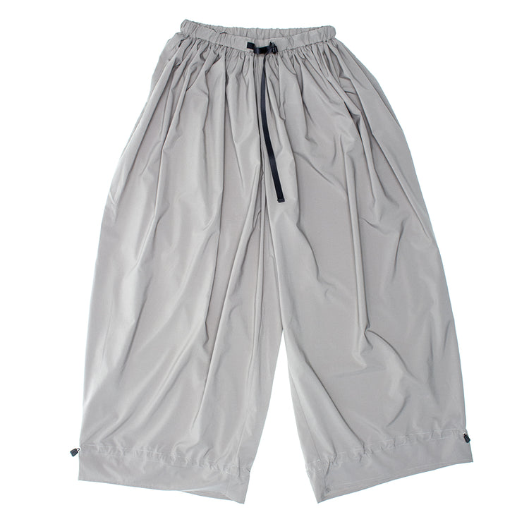 Snow Peak - Women's Shadow Ripstop Gather Pants
Color : Light Olive
Materials : 100% Recycled Polyester DWR
