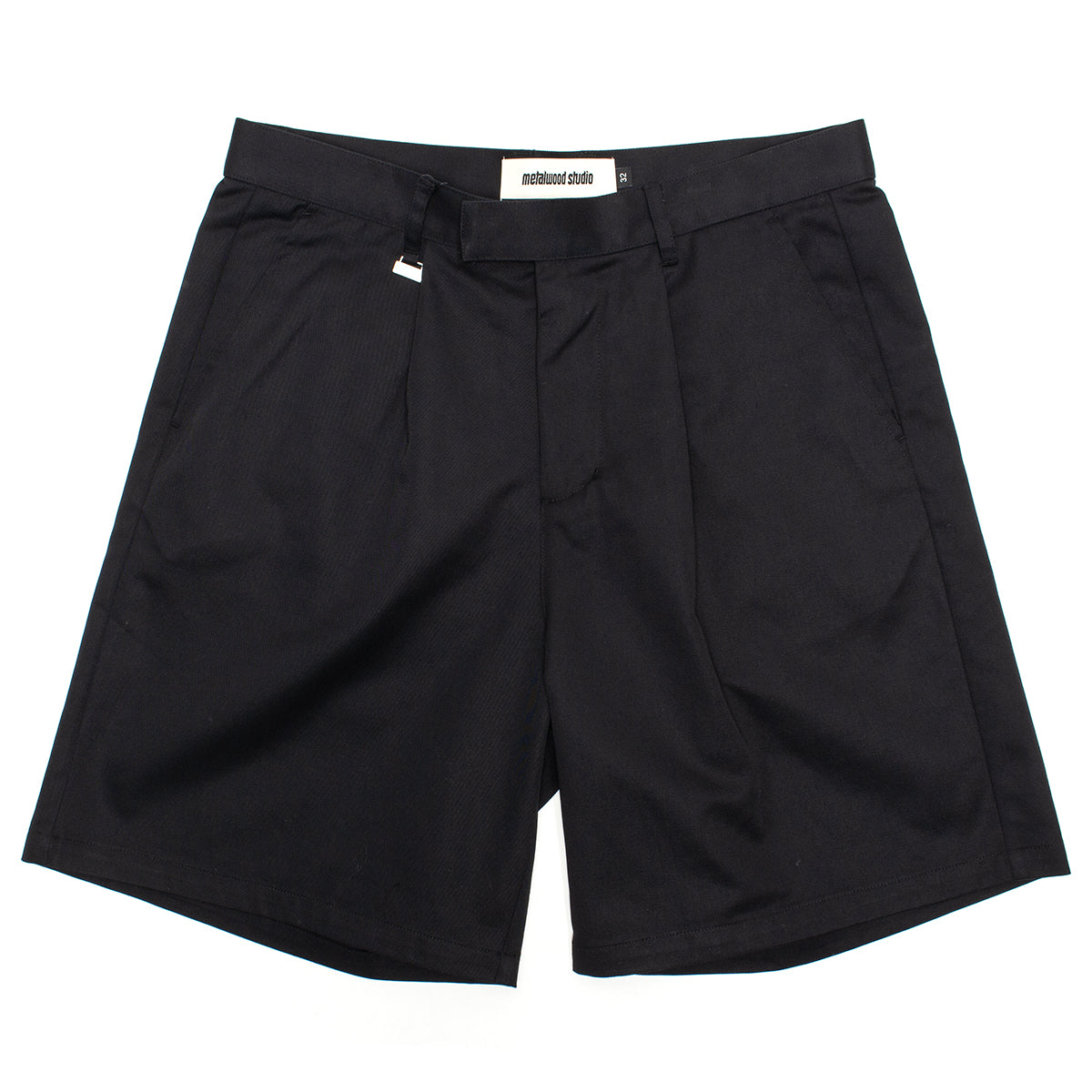 Metalwood - Trophy Short
Color : Black