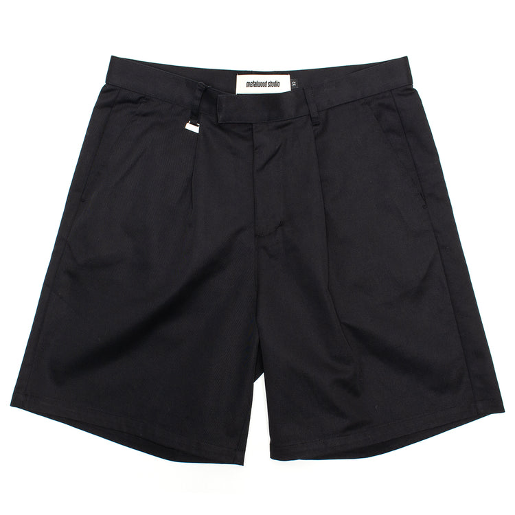 Metalwood - Trophy Short
Color : Black