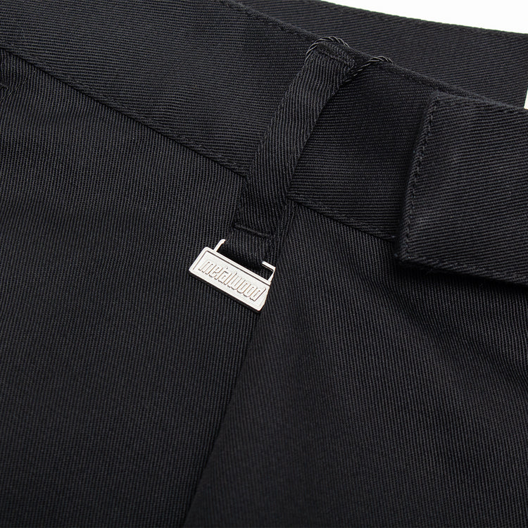 Metalwood - Trophy Short
Color : Black