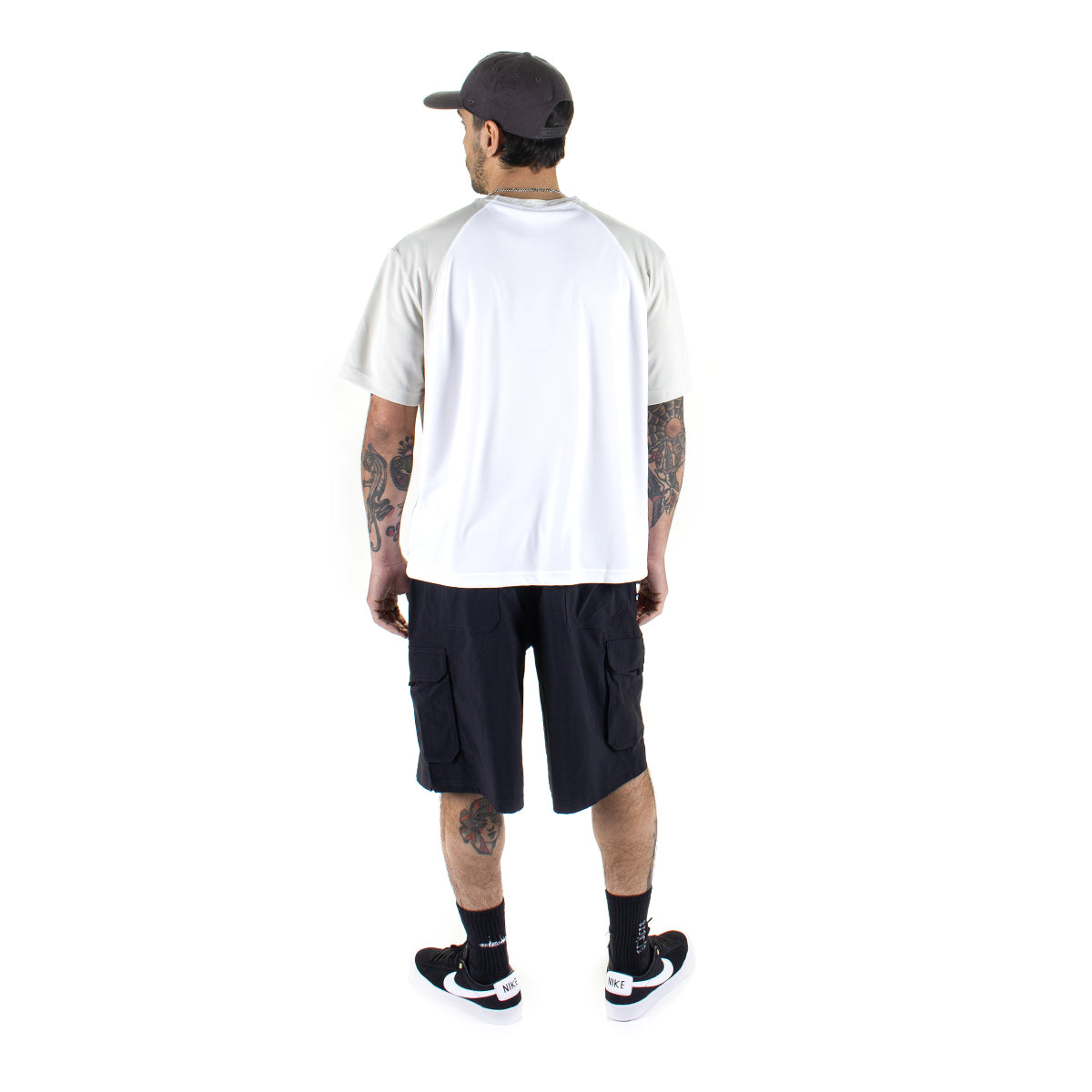 Nike SB - Knit Jersey
Style # HJ2956-100
Color : White / Light Bone / Black