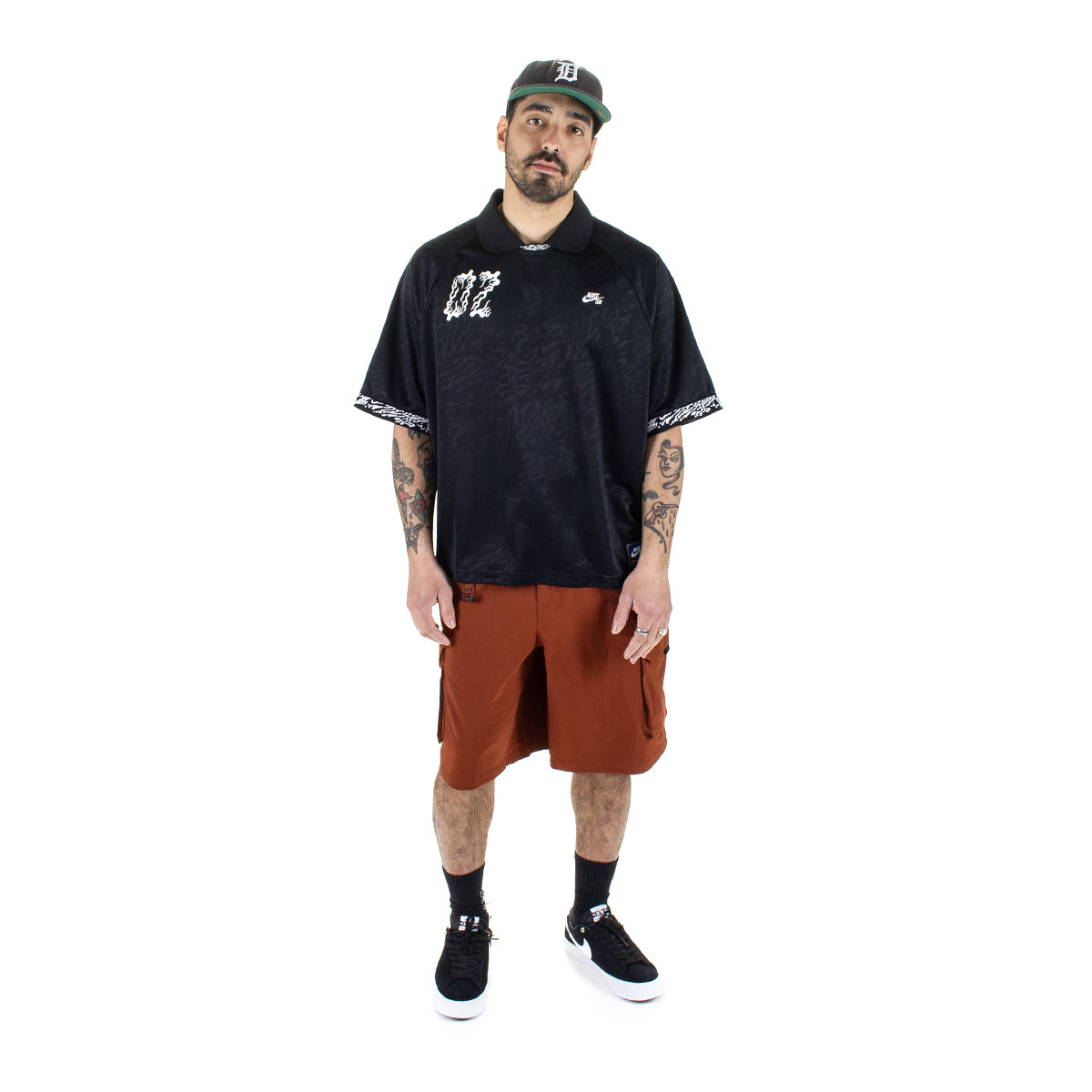 Nike SB - Kearny Cargo Short
Style # HJ2908-245
Color : Cinnamon / White
