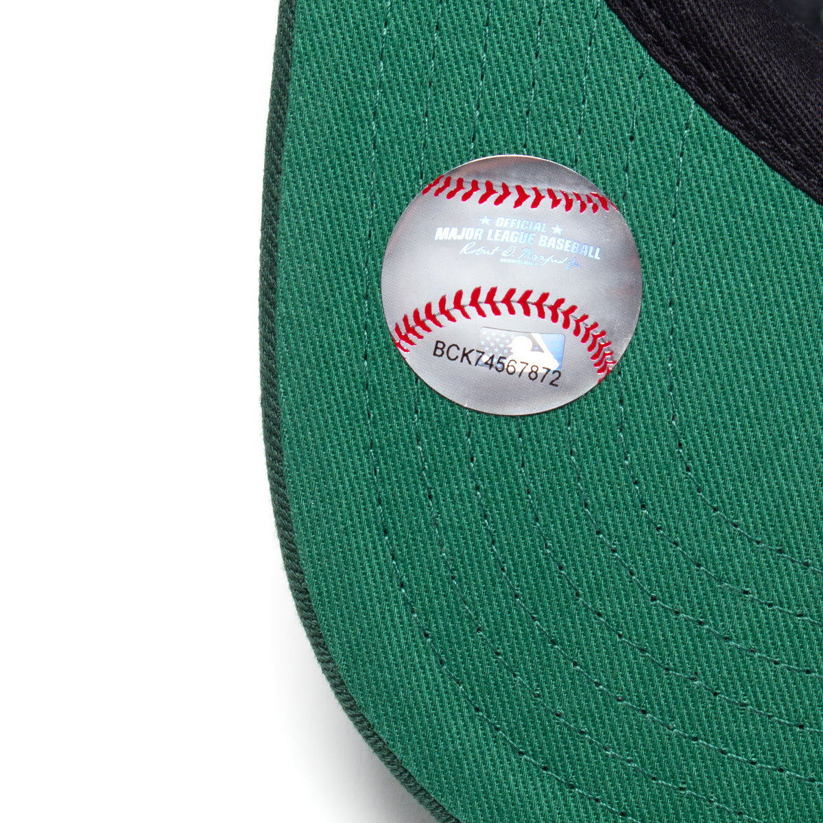 Premier | Tigers Hat
Color : Dark Green