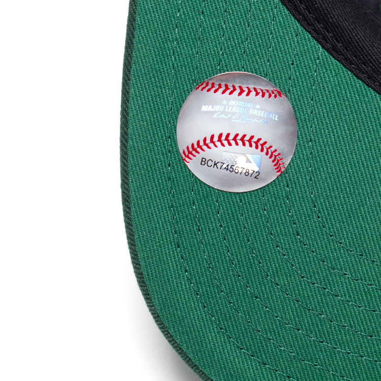 Premier | Tigers Hat
Color : Dark Green