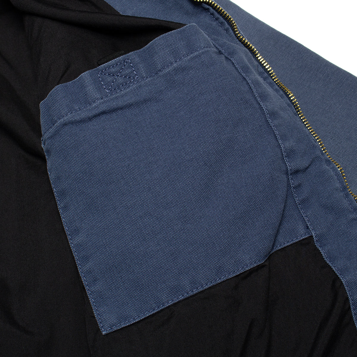 Carhartt WIP - OG Active Jacket - Spring
Style # I034820-2OT
Color : Dusky Blue