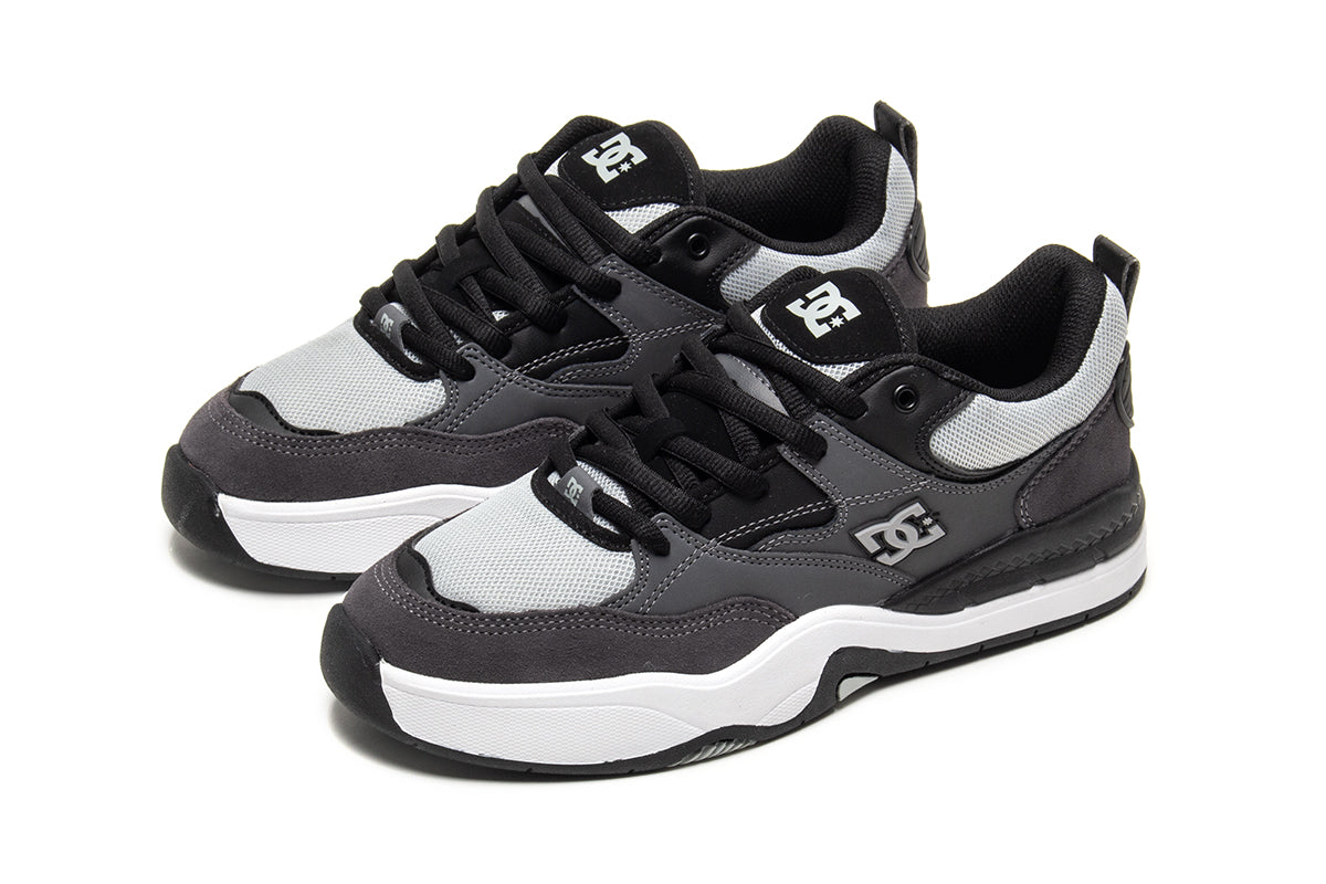 DC - Ascend S
Style # DC01676020

Color : Grey / Black