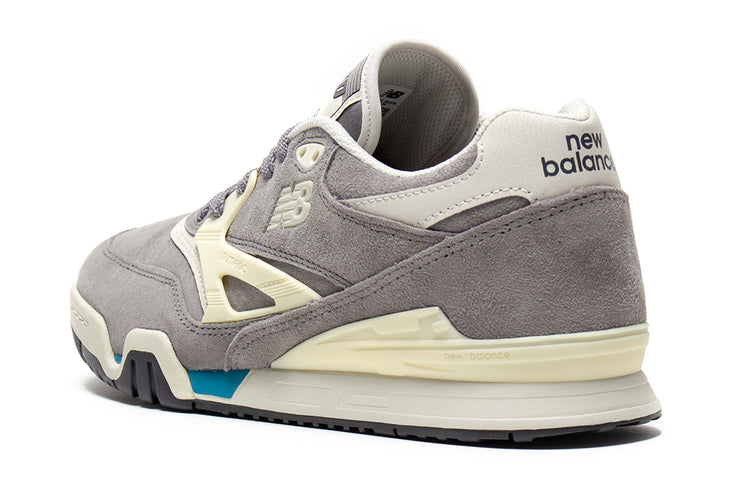 New Balance Numeric - 770
Style # UN770GRY
Color : Marblehead / Island Blue