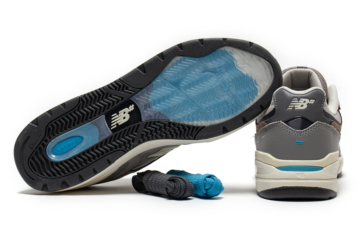 New Balance Numeric - 933
Style # UN933GRY
Color : Marblehead / Island Blue