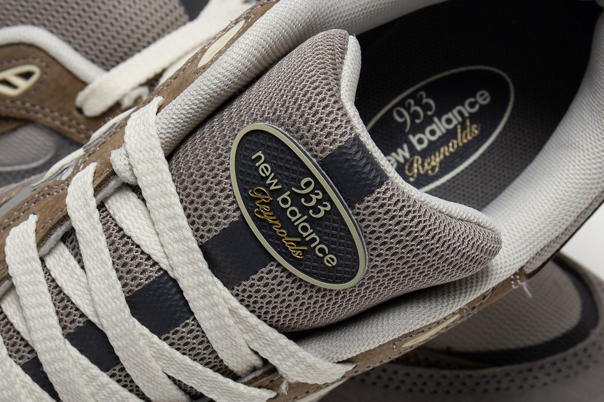 New Balance Numeric - 933
Style # UN933GRY
Color : Marblehead / Island Blue