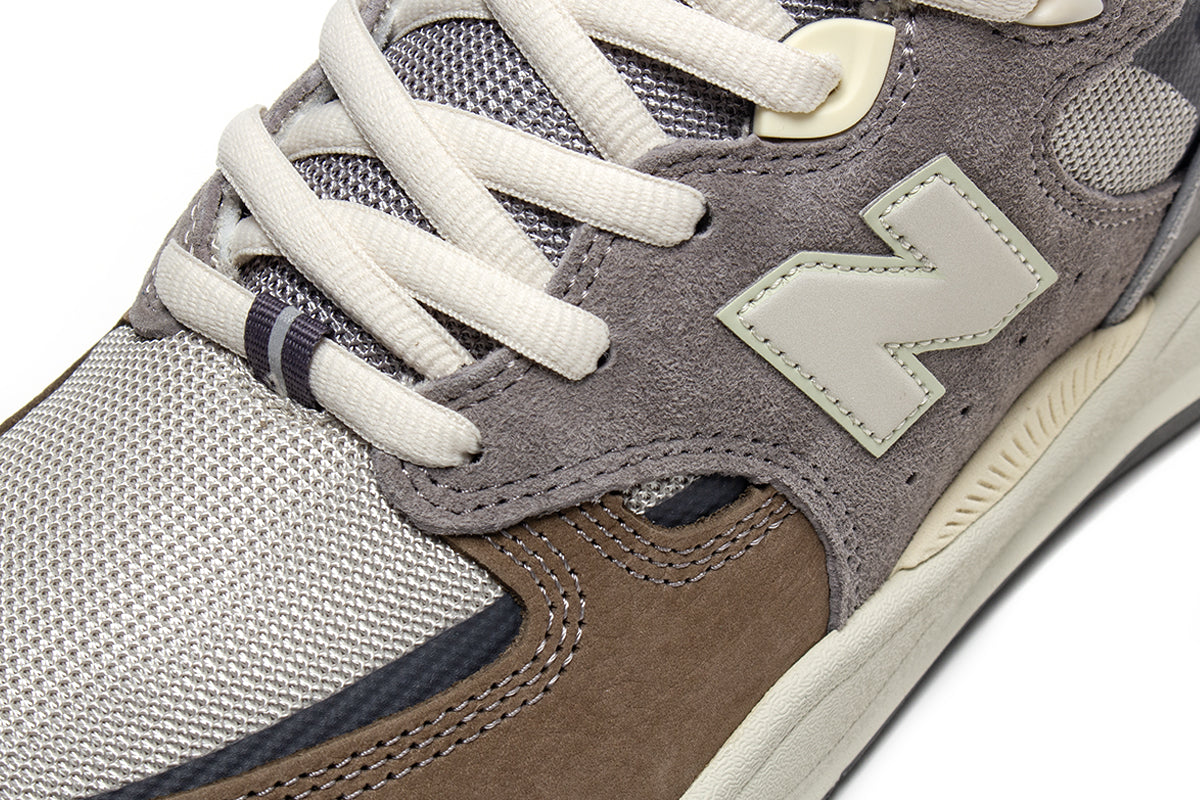New Balance Numeric - 1010
Style # UN1010Y
Color : Marblehead / Island Blue