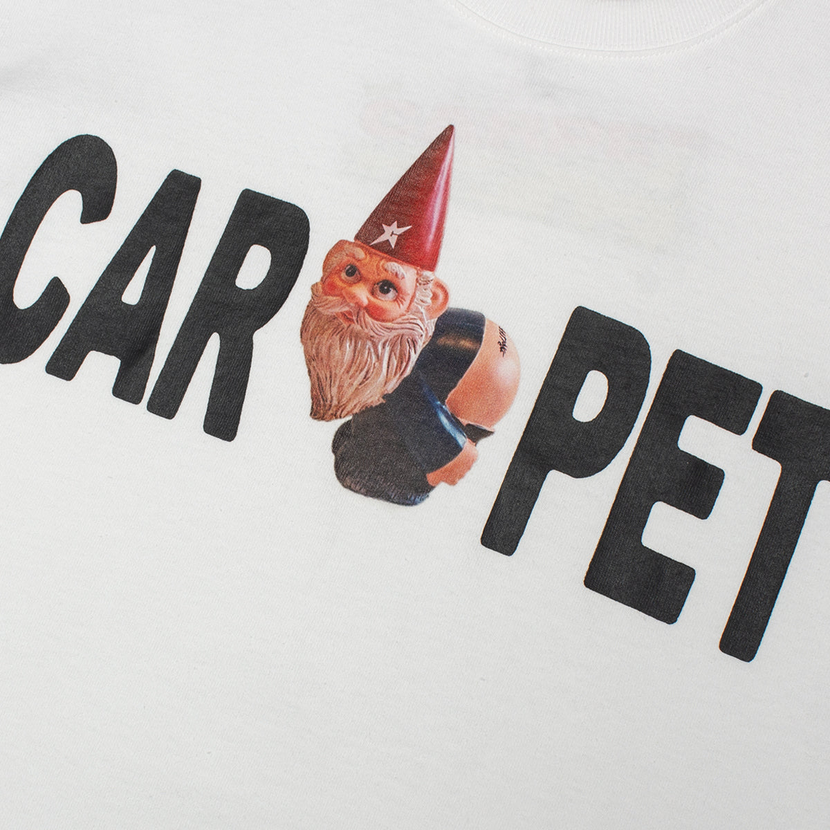 Carpet Company - Gnome T-Shirt
Color : White