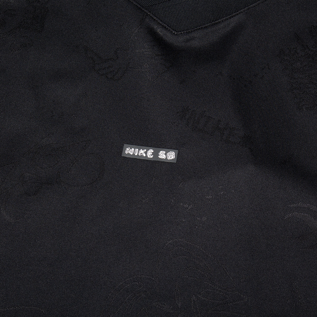 Nike SB - Desk Doodle Jersey
Style # IF1302-010
Color : Black