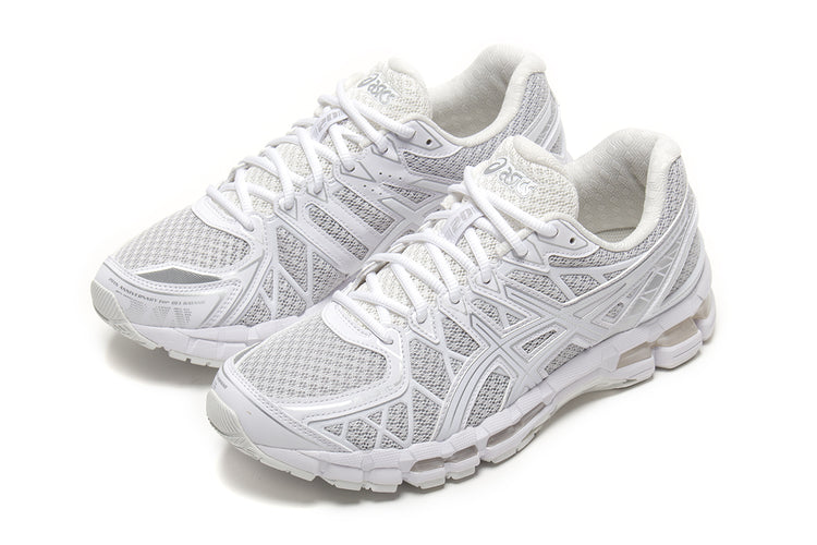 Asics - Gel-Kayano 20
Style # 1203A388.028
Color : Glacier Grey / White