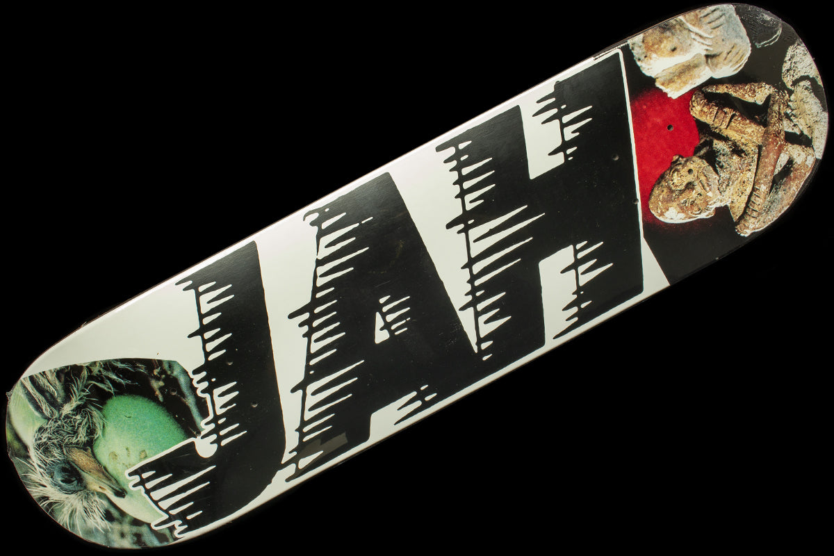 Palace - S39 - Jahmir Pro Deck
Width : 8.25"
Wheelbase : 14.50"
Length : 31.65"
Nose : 6.78"
Tail : 6.43"
Jamal Brown pro model