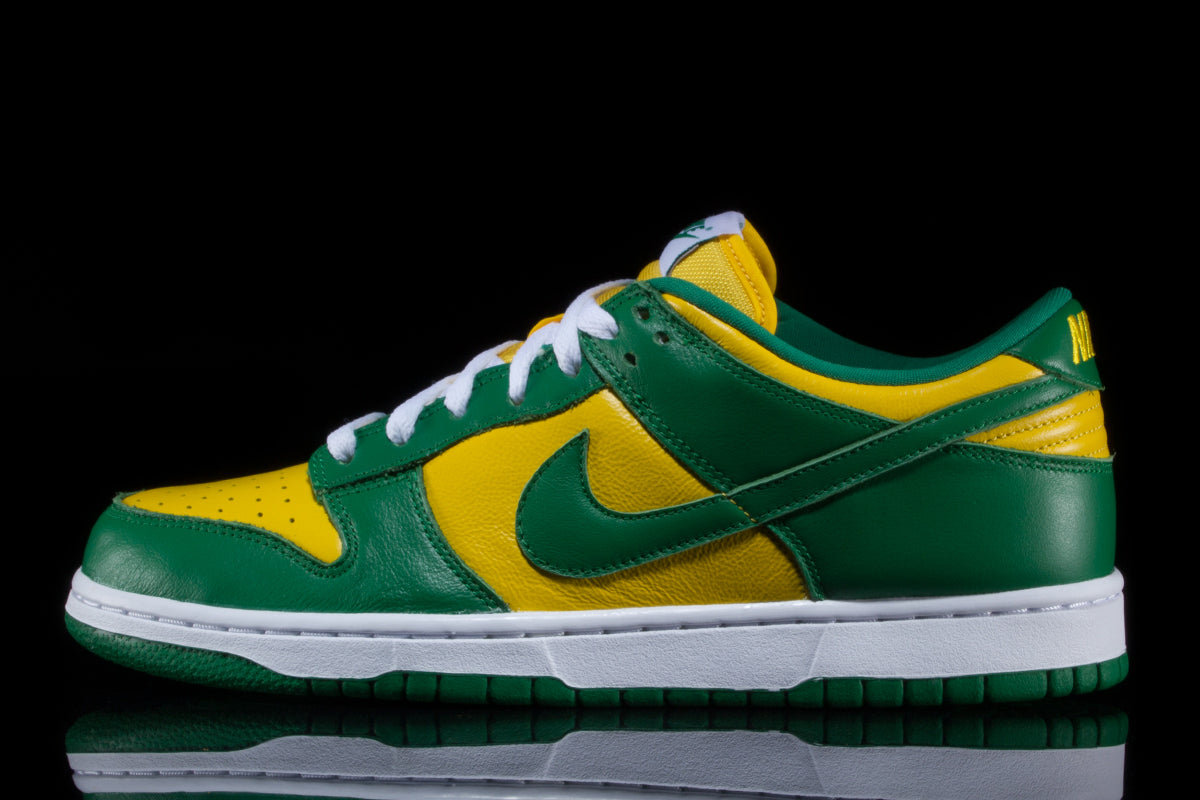 Nike | Dunk Low SP Style # CU1727-700 Color : Varsity Maize / Pine Green / White