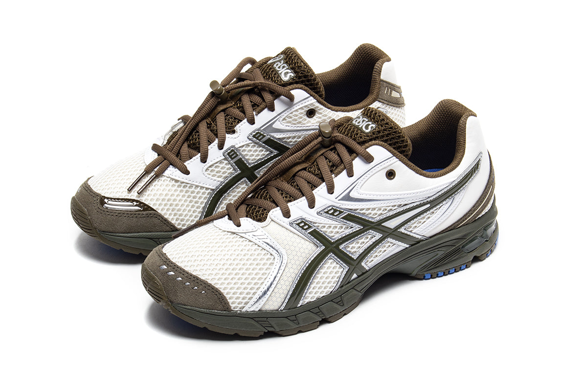 Asics - GEL-DS Trainer 14 x Temptation Vacation
Style # 1203A810.101
Color : Cream / Olive Canvas