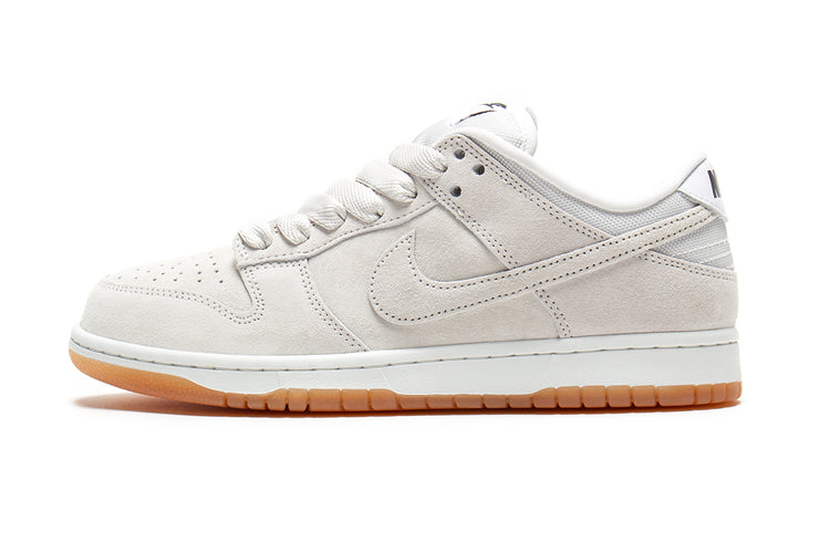 Nike SB - Dunk Low Pro B
Style # HJ0367-100
Color : Pale Ivory / White